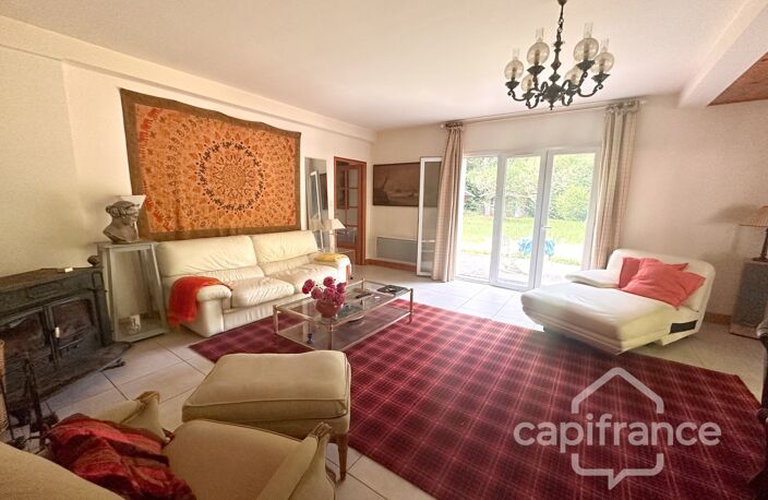 Maison familiale de 225 m² avec dépendance sur 3 022 m² - Domaine de Carheil à Plessé — photo 3