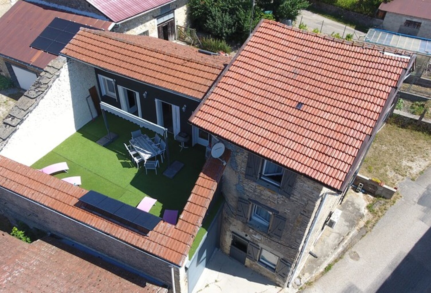 Maison à vendre 5 pièces ORDONNAZ (01) — photo 1