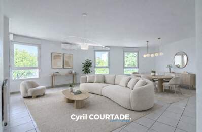Nîmes, Dpt Gard (30), Appartement de 101 m² lumineux, entièrement rénové - Terrasse 8 m² — photo du bien