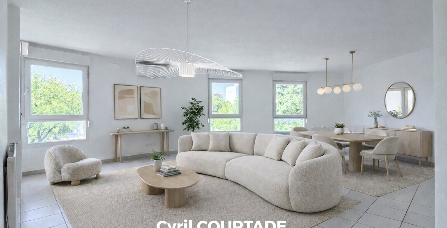 Nîmes, Dpt Gard (30), Appartement de 101 m² lumineux, entièrement rénové - Terrasse 8 m² — photo 1