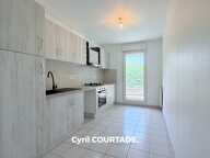 Nîmes, Dpt Gard (30), Appartement de 101 m² lumineux, entièrement rénové - Terrasse 8 m² — photo 2