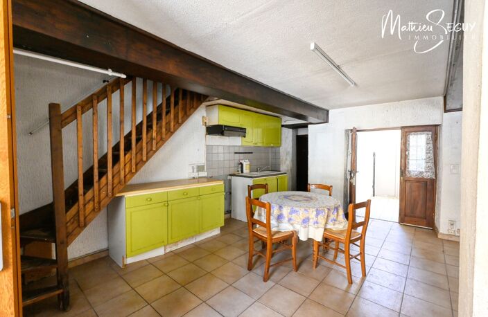 SAINT GENIS LAVAL - Maison de village avec courette — photo 4
