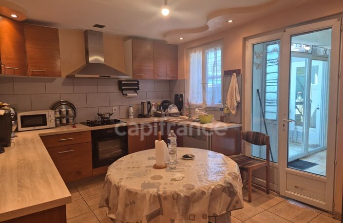 Maison à vendre 10 pièces proche de Saint Cezaire de Gauzignan — photo 5