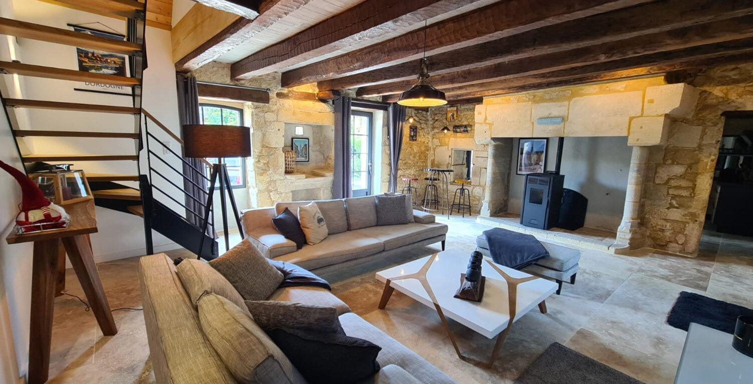 Idéal pour une résidence secondaire - Ensemble en pierre totalemernt rénové 220m² - 12 couchages - activité gîte immédiate - Périgord Noir — photo 1