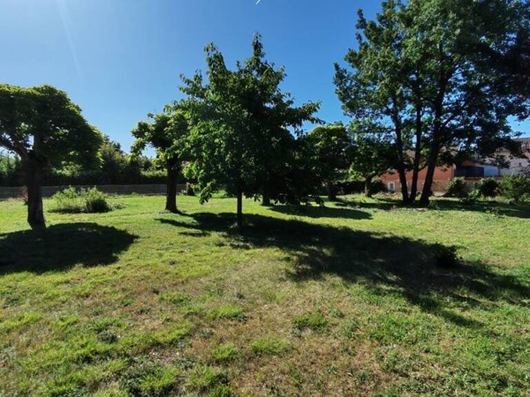 RARE À SAINT-GEORGES-D’ESPÉRANCHE – Superbe terrain à bâtir de 956 m² avec fort potentiel d’implantation — photo 1