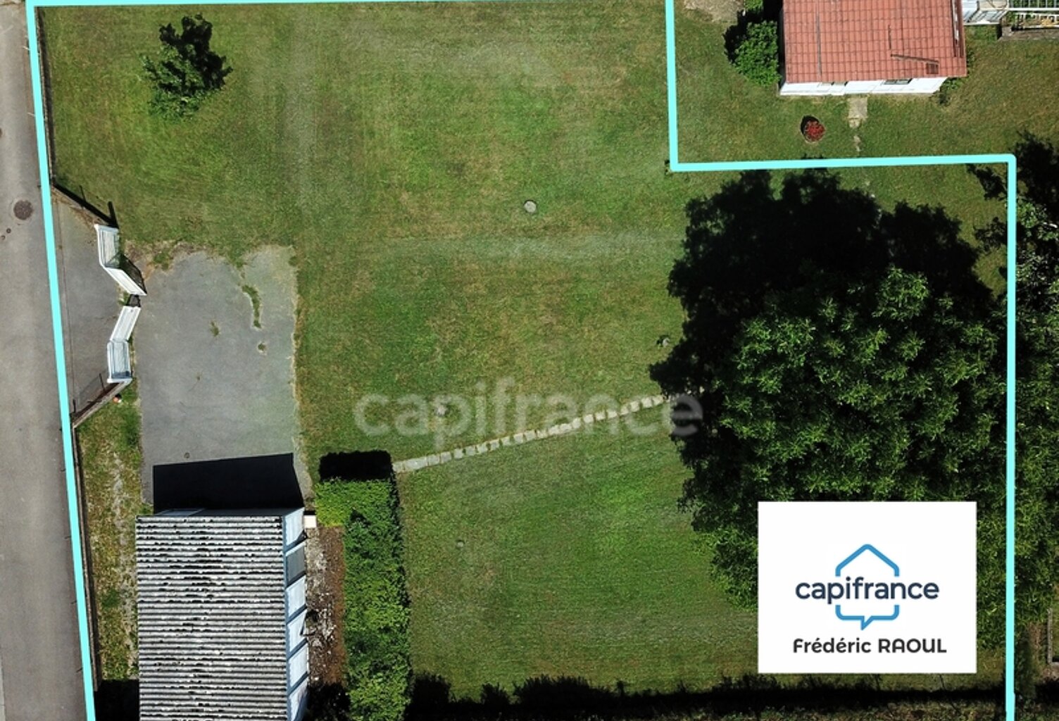 SAINT VIT (25) Terrain à vendre de 669,00 m² — photo 1