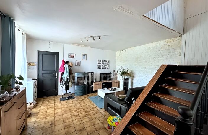 Charmante maison en pierre de 122m², 3 chambres avec jardin, terrasse, cave à GUENGAT(29) — photo 2
