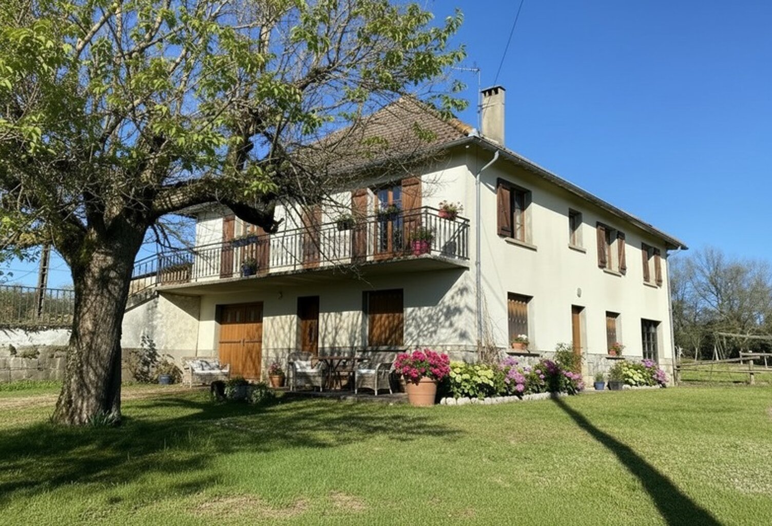 Grande maison familiale de 174 m² avec terrain de 4 160 m²  Proche Maurs — photo 1