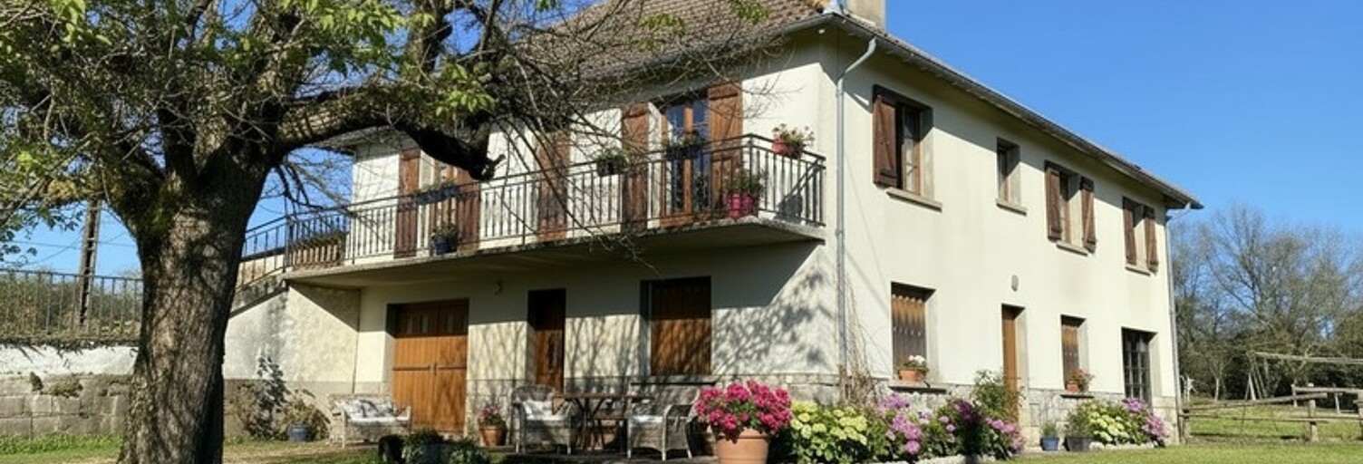 Maison 8 Pièces 163 m² à vendre à Saint-Constant-Fournoulès (15600)