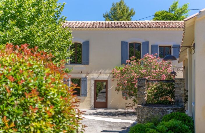 Bastide à vendre composée de 4 suites, 1 annexe avec piscine sur terrain attenant de près d'un hectare OPPEDE (84) — photo 3