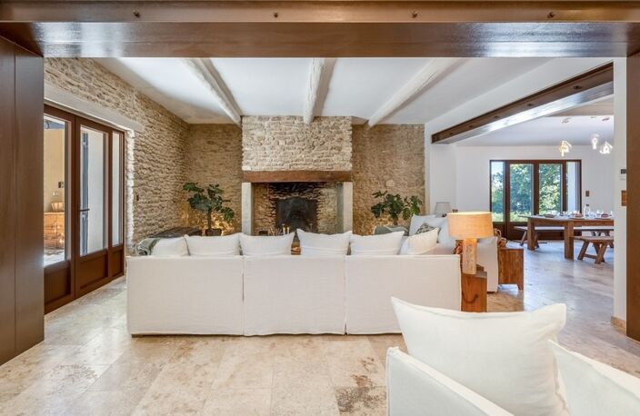 Bastide à vendre composée de 4 suites, 1 annexe avec piscine sur terrain attenant de près d'un hectare OPPEDE (84) — photo 5