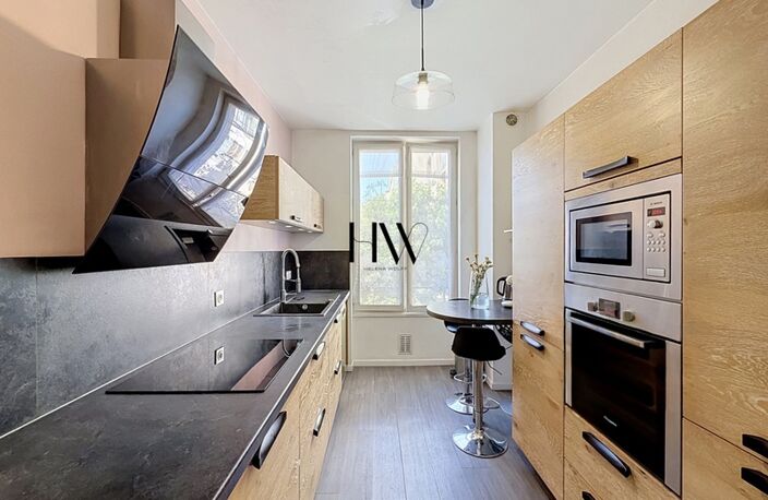 À VENDRE – Superbe T4 de 98 m² de style haussmannien au cœur d’Annemasse — photo 4