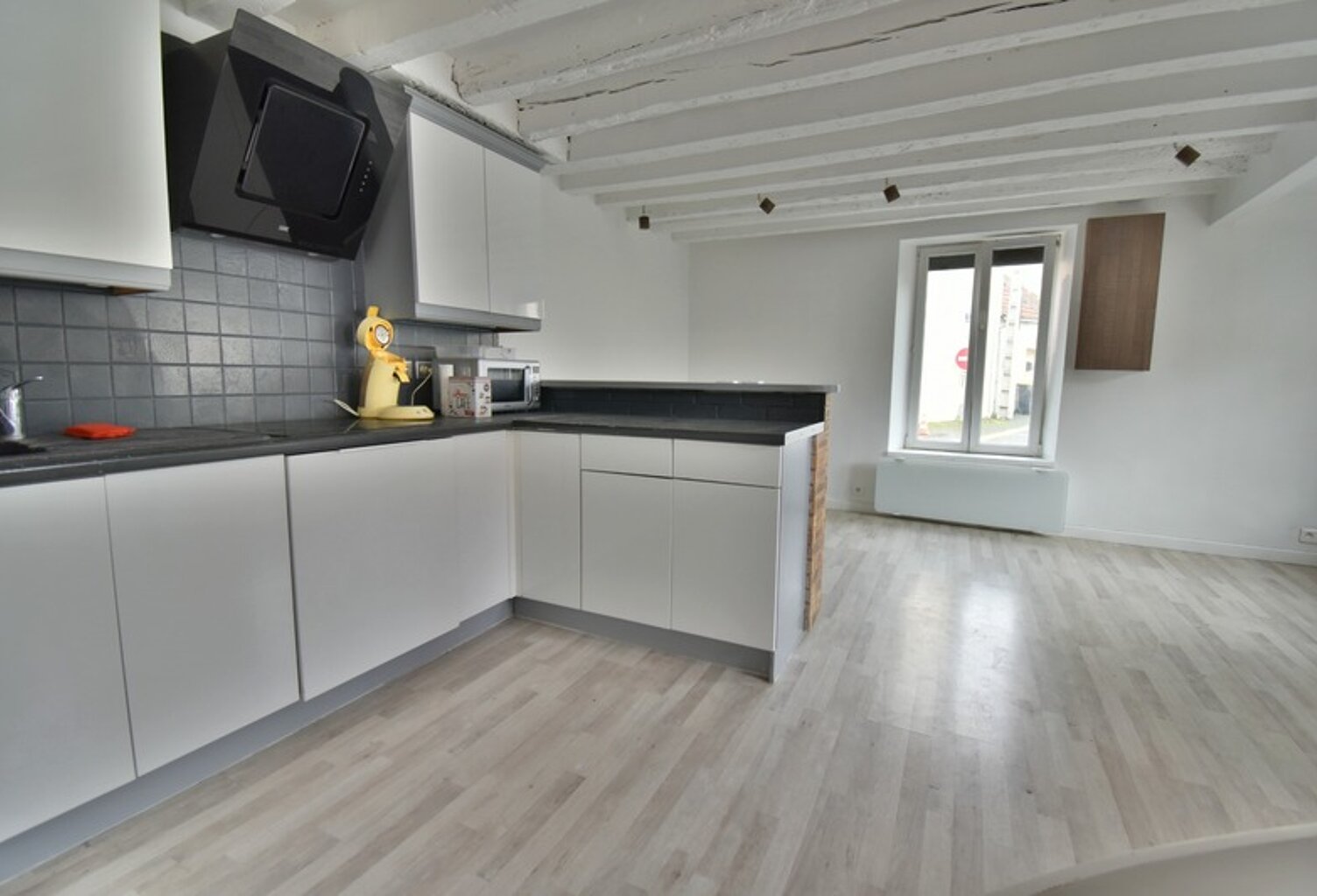 Christophe Michaudelle, Capifrance, vous propose : proche MEAUX / SAINT SOUPPLETS - à ETREPILLY, maison de ville 3 pièces, 2 chambres — photo 1