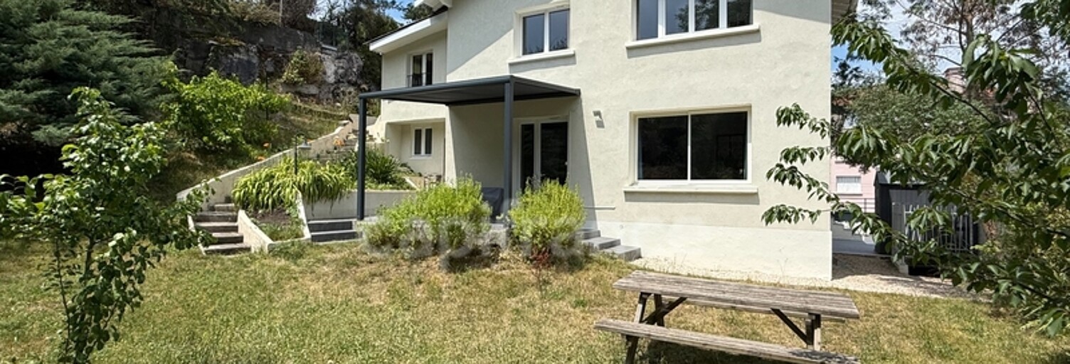 Maison 8 Pièces 212 m² à vendre à Lourdes (65100)
