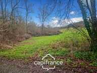 Prairie, terrain de 2.3 hectares avec source — photo 3