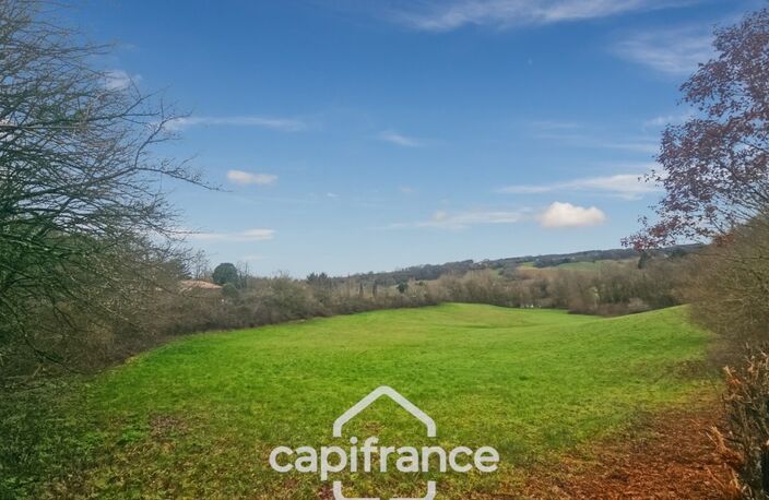 Prairie, terrain de 2.3 hactares avec source — photo 5