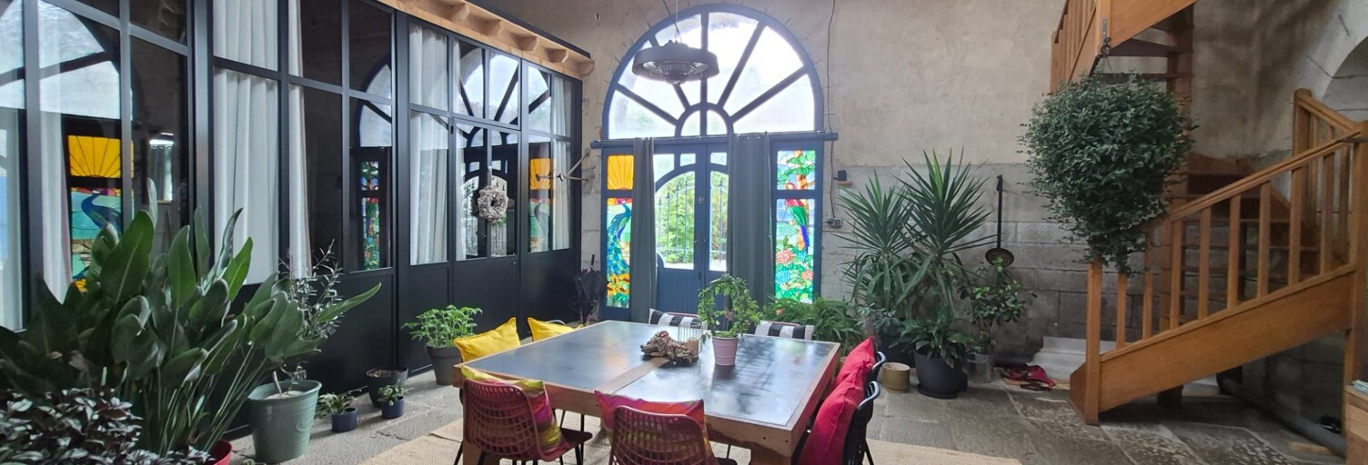 Maison 12 Pièces 335 m² à vendre à Poligny (39800)