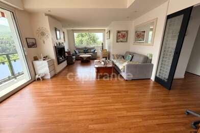 Appartement 5 pièces 158000 €