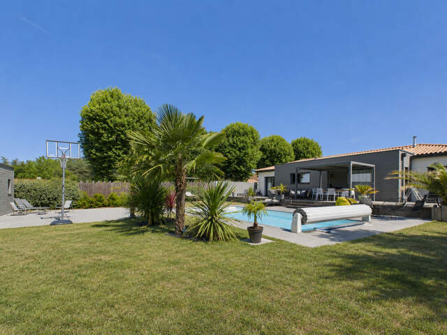 Maison de plain-pied de 2021 - 3ch et 1 bureau + studio - piscine — photo du bien