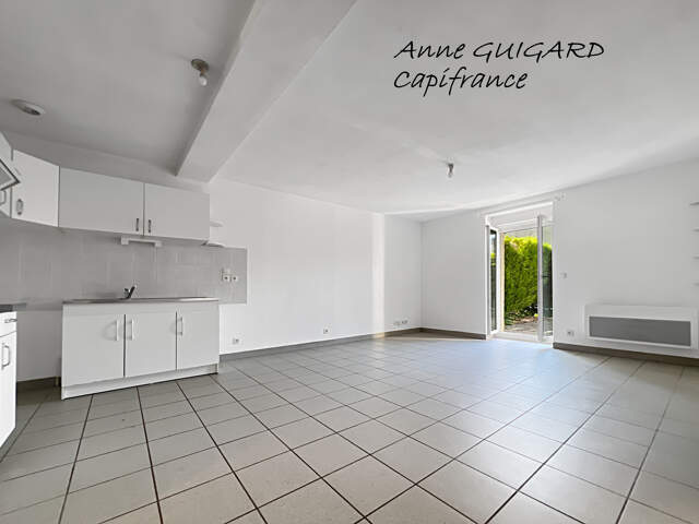 SERRIERES EN CHAUTAGNE (73) - 3 PIECES exposé sud avec terrasse de 41m² et parking, petite copropriété — photo du bien