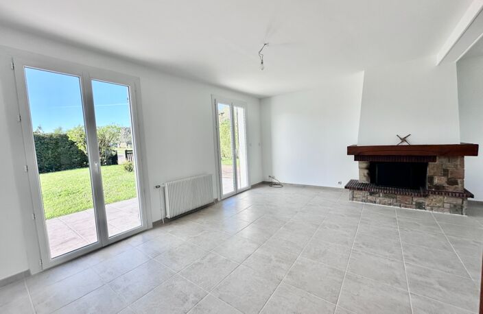 Maison traditionnelle à La Saussaye (27370) – Vallée de l’Oison  112 m² – 4 chambres – Terrain de 614 m² – Quartier calme et recherché — photo 2