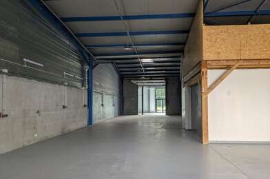 Commerce 2 pièces 2200 €