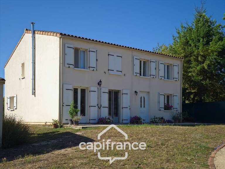 Maison à vendre 6 pièces VARAIZE (17) 4 chambres sur 1500m² de jardin clos avec garage — photo 1