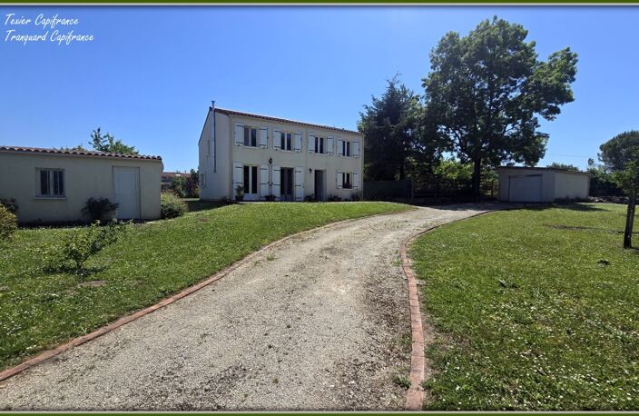 Maison à vendre 6 pièces VARAIZE (17) 4 chambres sur 1500m² de jardin clos avec garage — photo 3