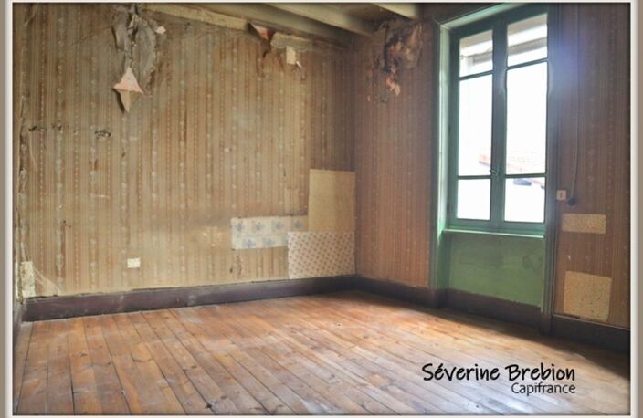 Maison à rénovée, 4 pièces, terrain attenant et non attenant LA MONNERIE LE MONTEL (63) — photo 2
