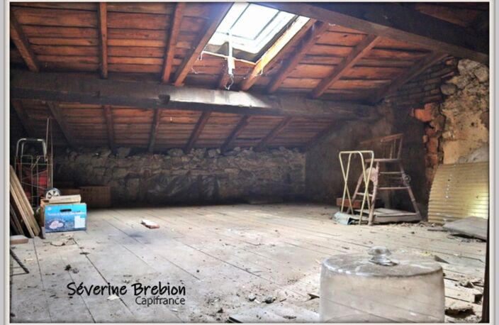 Maison à rénovée, 4 pièces, terrain attenant et non attenant LA MONNERIE LE MONTEL (63) — photo 4