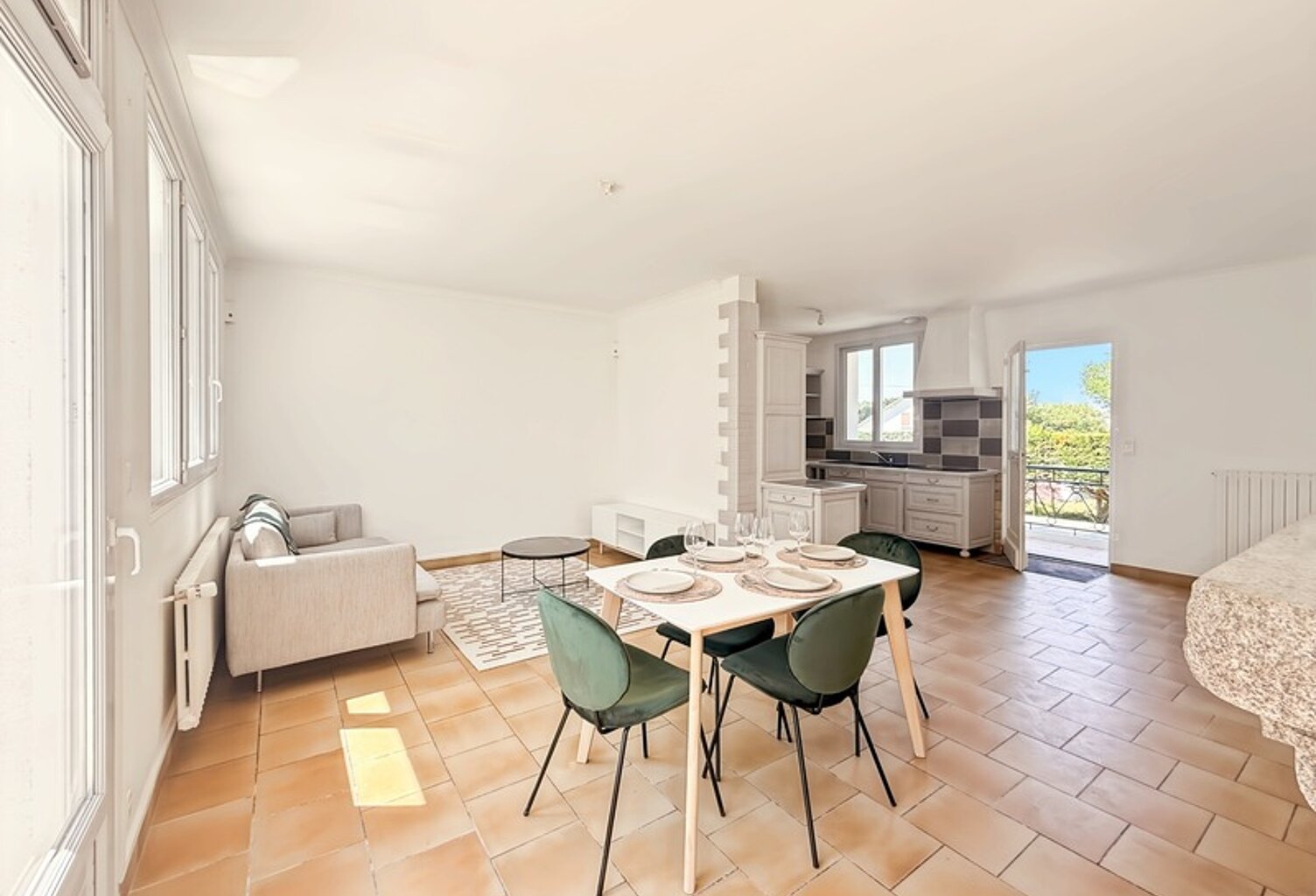 BATZ-SUR-MER / LE CROISIC – APPARTEMENT T4 78m² – 3 Chambres – PROCHE PLAGE & JARDINS — photo 1