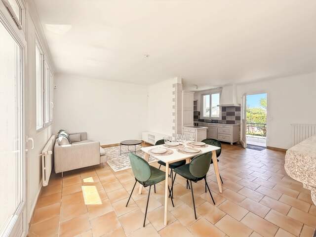 BATZ-SUR-MER / LE CROISIC – APPARTEMENT T4 78m² – 3 Chambres – PROCHE PLAGE & JARDINS — photo du bien