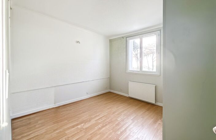 BATZ-SUR-MER / LE CROISIC – APPARTEMENT T4 78m² – 3 Chambres – PROCHE PLAGE & JARDINS — photo 5