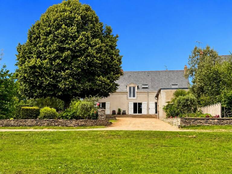 PROPRIÉTÉ DE CARACTÈRE EN BORD DE LOIRE – 210 m² – 2470 m² DE TERRAIN – LES PONTS-DE-CÉ — photo 1