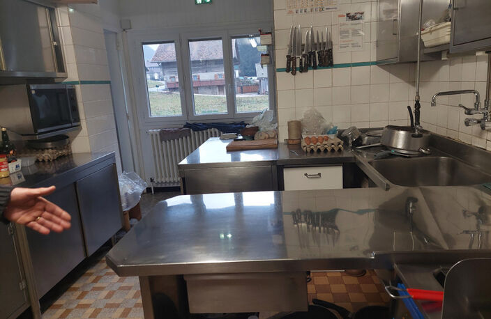 LE PETIT BORNAND LES GLIERES (74), À VENDRE – ENSEMBLE IMMOBILIER COMMERCIAL ET RÉSIDENTIEL — photo 3