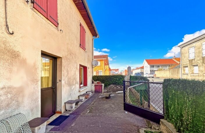 Maison de Ville 92 m² T4  RABASTENS DE BIGORRE (65) SANS JARDIN — photo 4