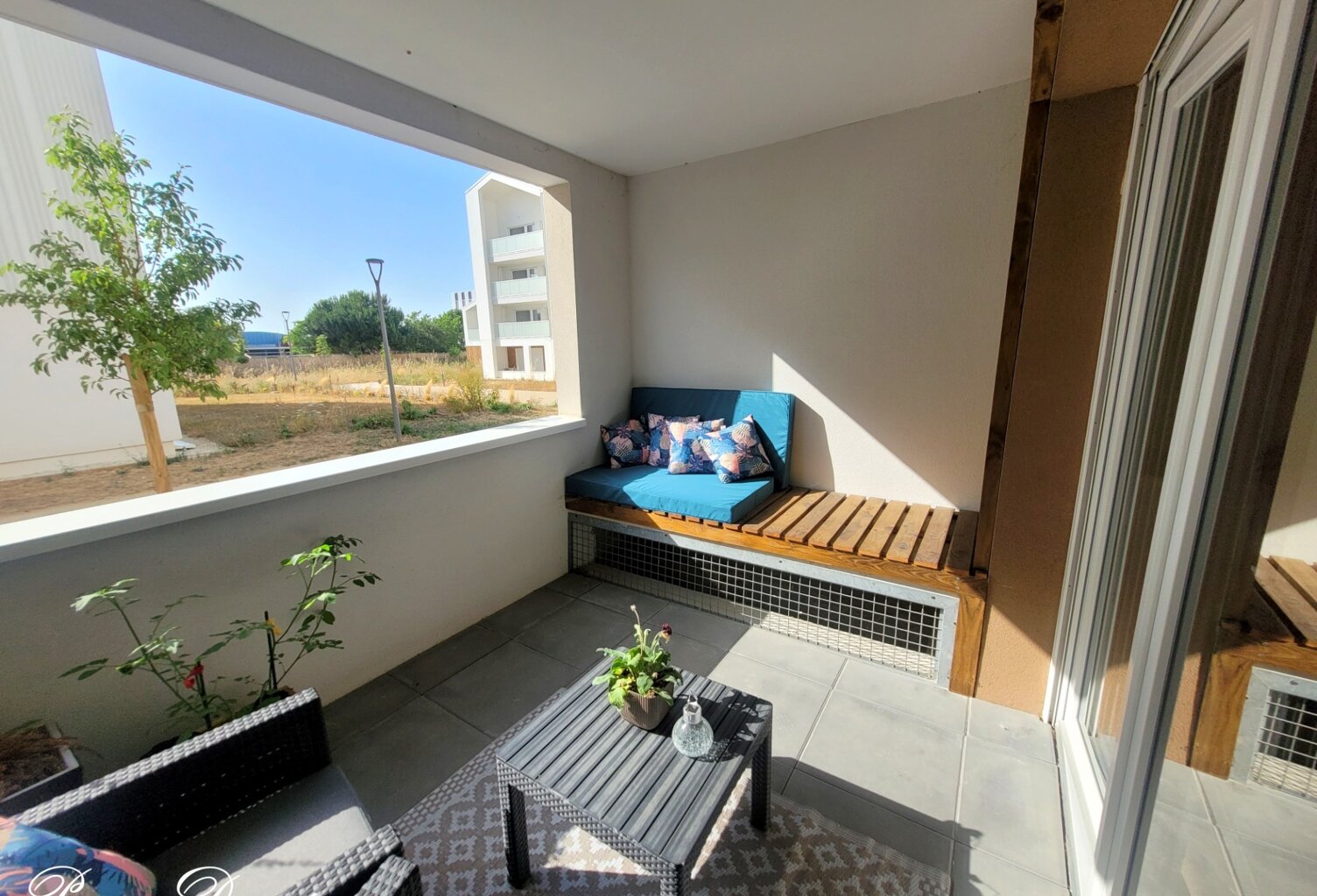 Appartement à vendre 3 pièces LA ROCHELLE (17) - 2 chambres, Terrasse, Place de parking privative — photo 1