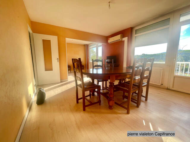 Appartement T4 de 82,76 m² – 2 balcons, garage et cave – La Grand-Croix — photo du bien