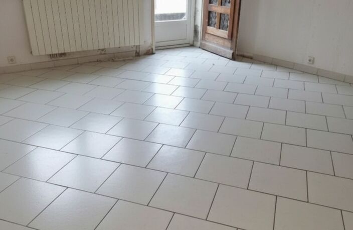 Dpt Vosges (88), à vendre MONTHUREUX-SUR-SAÔNE - MAISON duplex P4 avec VERANDA et JARDINET — photo 2