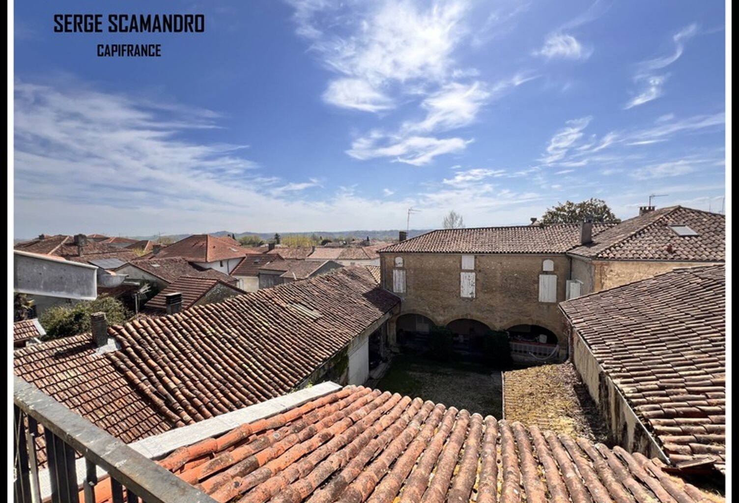 A vendre BOULOGNE SUR GESSE (31)- immeuble avec local professionel 65 m² et appartement 130 m² -2 chambres terrasse + local professionel 65 m² — photo 1