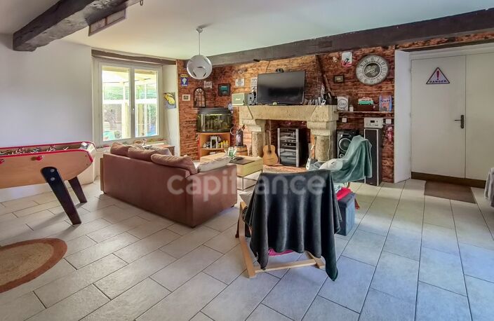 A vendre 8 pièces FONTAINE LA RIVIERE (91) Maison sur sous-sol avec cave voûtée et piscine — photo 3