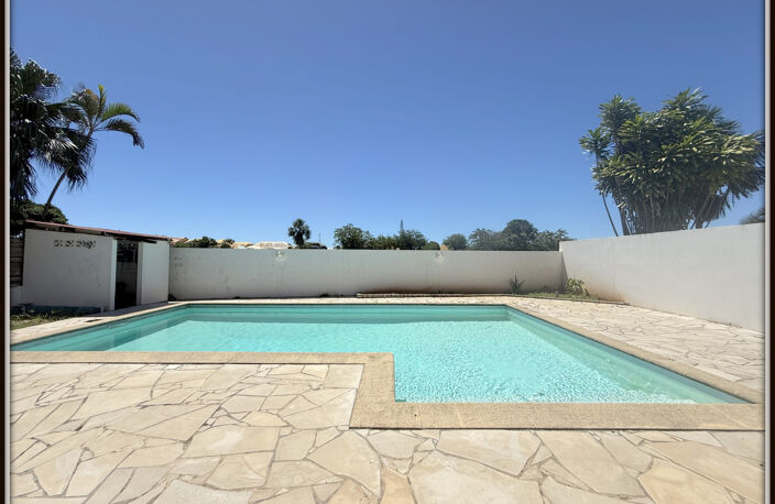 A VENDRE A KOUROU (97310) UNE CHARMANTE VILLA T6 DE 120 m² - TERRAIN DE 466 m² - AU PRIX DE 390 000 € — photo 3