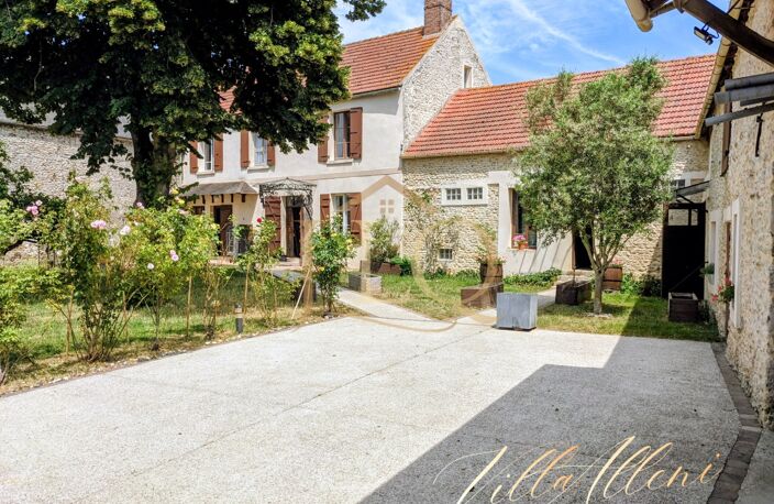 Villa Alleni - Ancien presbytère de 180m², 5 chambres, terrain paysagé de 1 800m² - Allainville (78) — photo 2