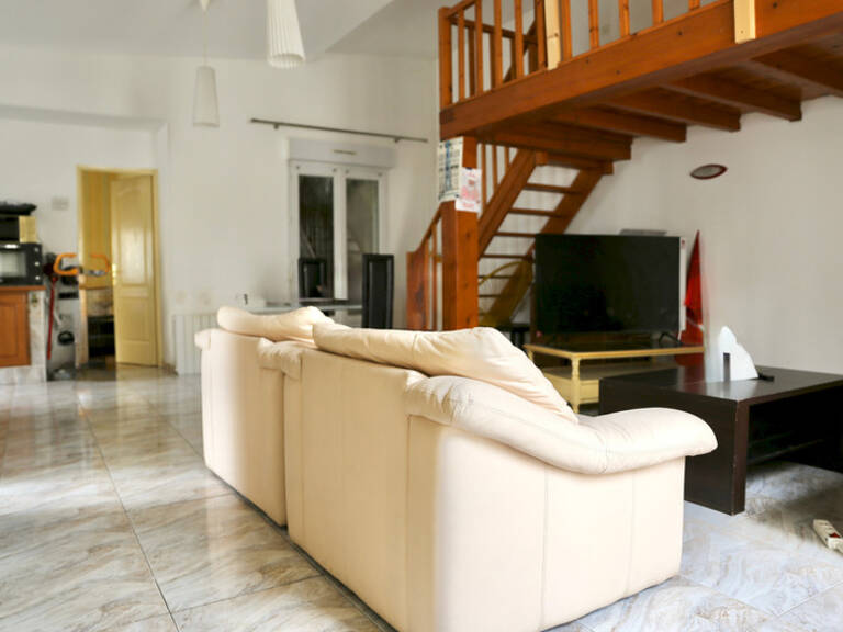 A vendre maison louée de plain pied+parking+garage : Clairmarais, 2 chambres, 2 cours   REIMS (51) — photo 1