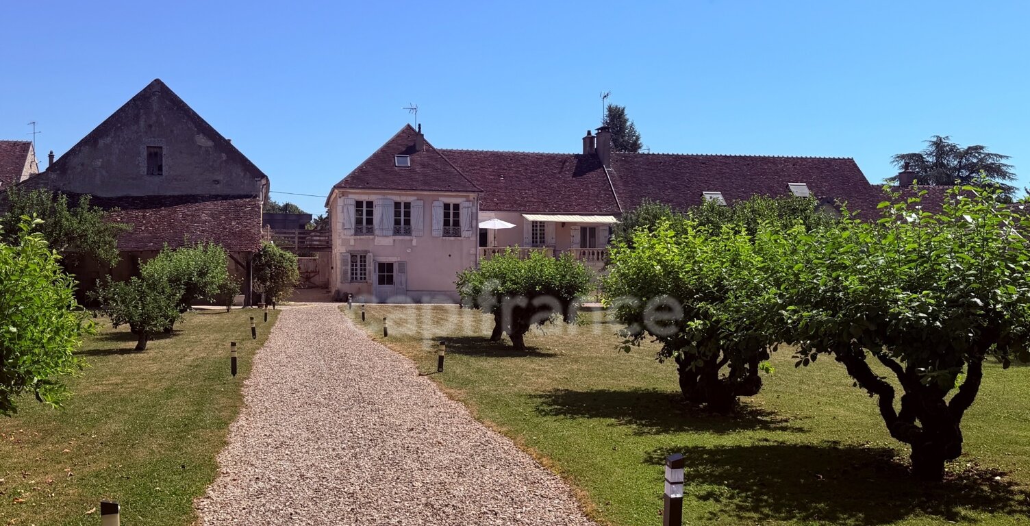 Maison à vendre 6 pièces ESCOLIVES SAINTE CAMILLE (89) de 211 M2 chambres Cave Dépendances  Terrain  Étang — photo 1