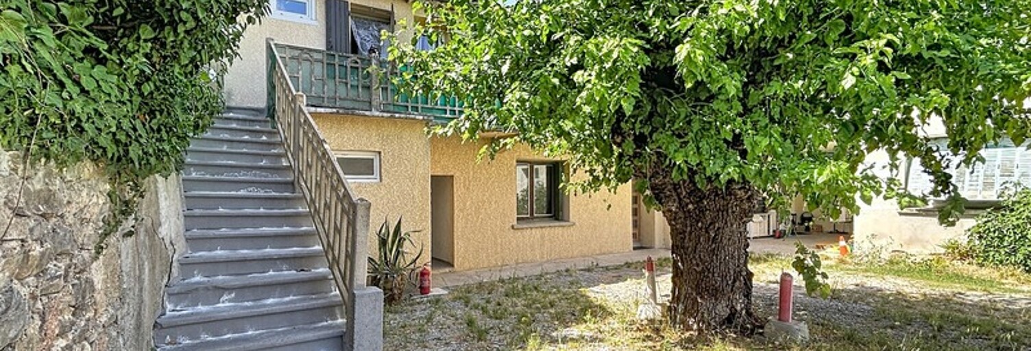 Maison 10 Pièces 145 m² à vendre à Lachapelle-sous-Aubenas (07200)