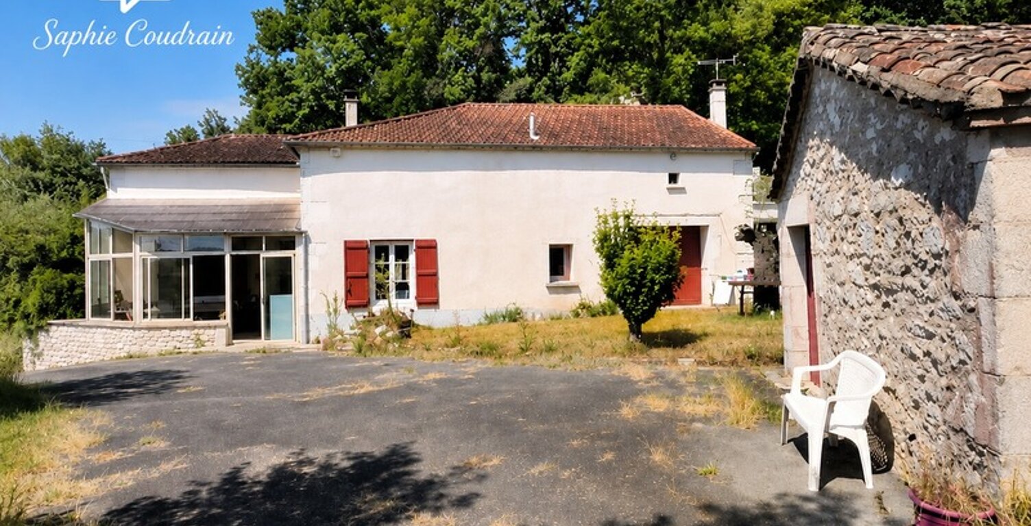 Maison de plain pied à rénover en partie - 3 pièces - avec jardin et dépendances - à MONTAIGU DE QUERCY (82) — photo 1