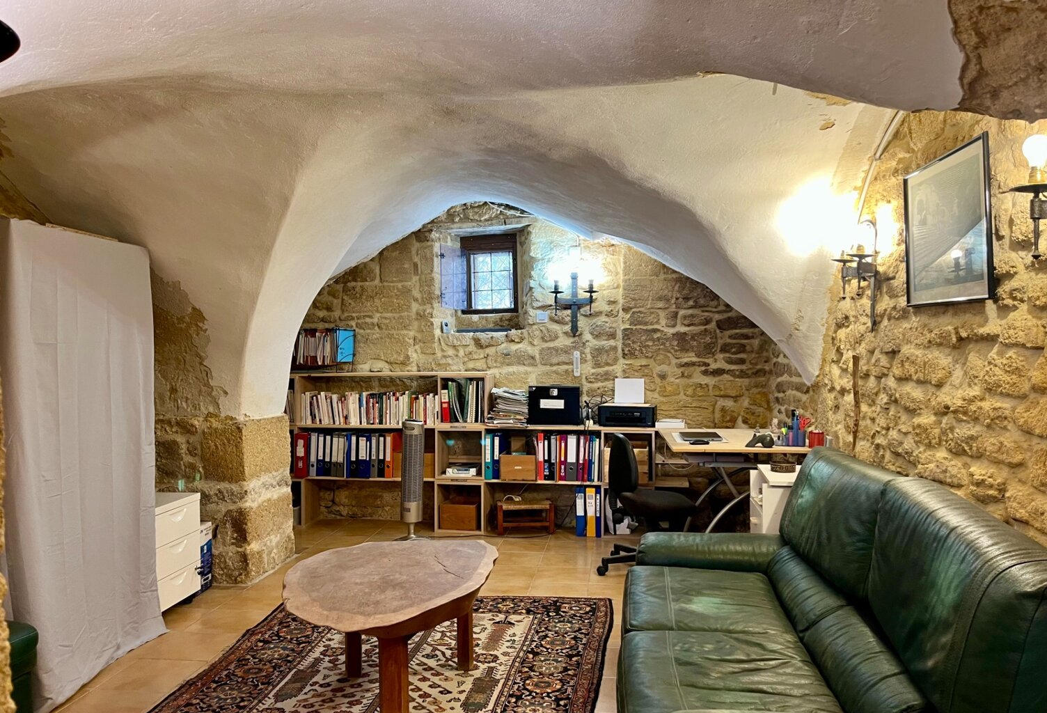 Maison de village en pierre – 101 m² – cœur de Remoulins — photo 1