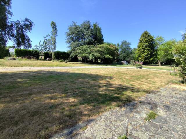 Maison à vendre 8 pièces  (27) — photo du bien