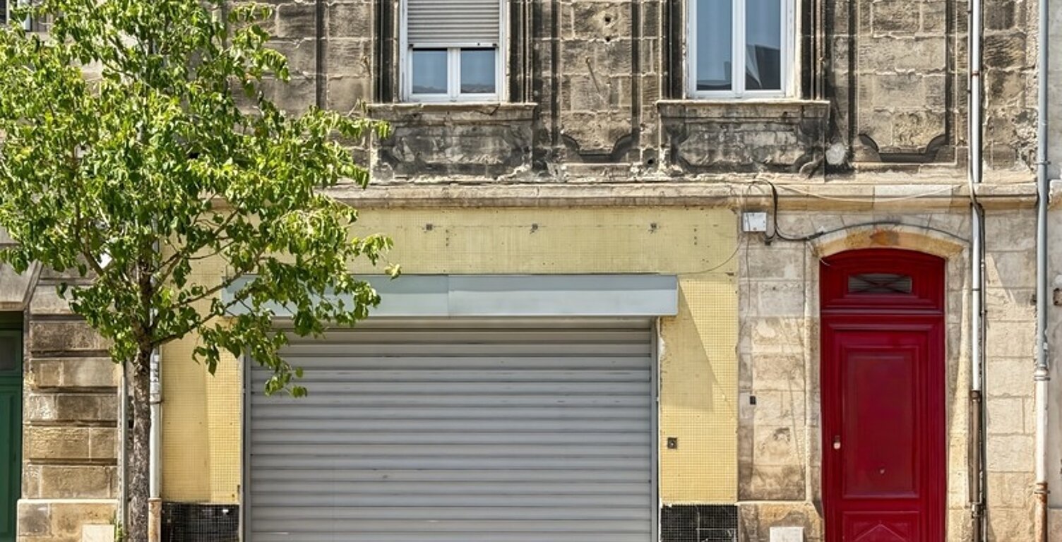 Local commercial de 85m2 avec Cave de 44m2 — photo 1